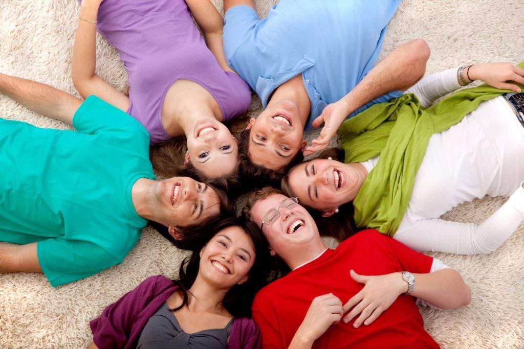 laughter yoga e1726063092342